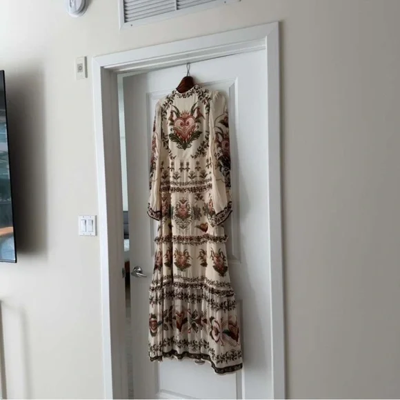 Farm Rio Cream Majestic Hearts Maxi Dress - Picture 6 of 8